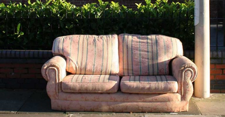 Roma, nel 2020 raccolte oltre 4.600 tonnellate di rifuti ingombranti abbandonati in strada