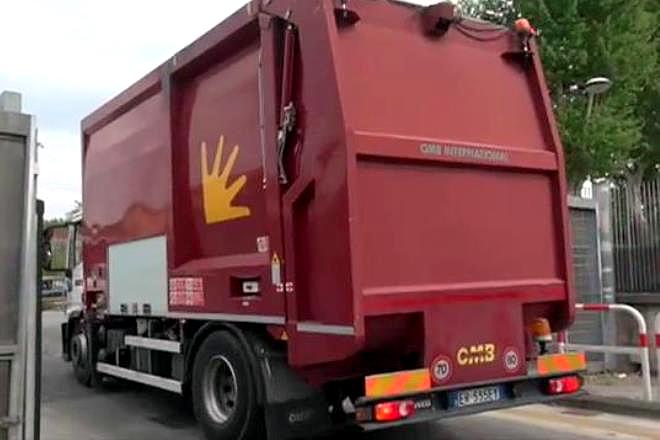 Roma, rifiuti: l’Assemblea Capitolina approva la delibera per 17 nuovi centri raccolta