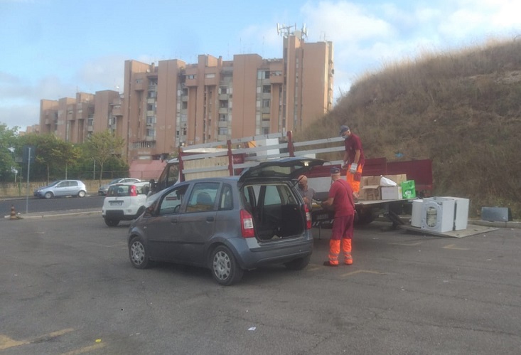 Roma, il 19 settembre raccolte 140 tonnellate di ingombranti con “Il tuo quartiere non è una discarica”