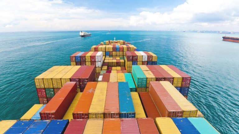 MiTE e Agenzia Dogane avviano una collaborazione per prevenire export illegale di rifiuti, in particolare tessili e plastica