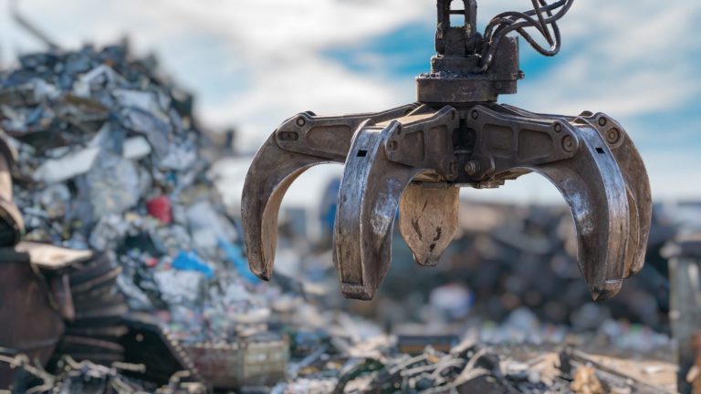 Ecomafia 2021, tutti i numeri sull’illegalità ambientale in Italia