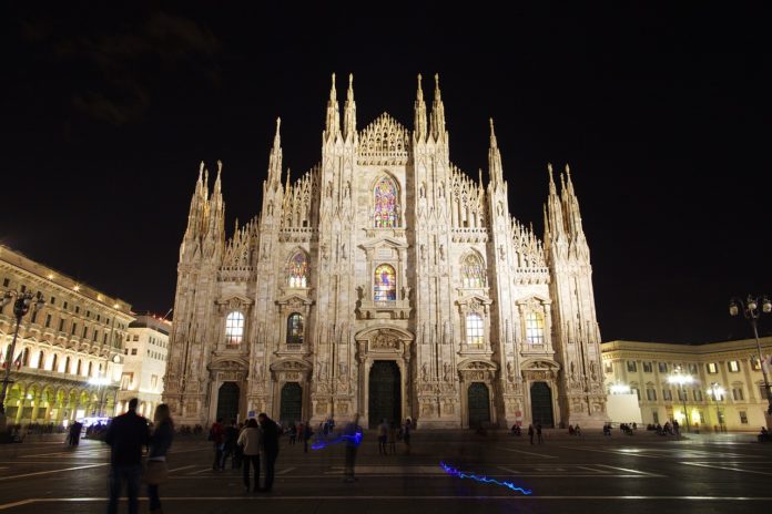Milano illuminazione Centro Storico