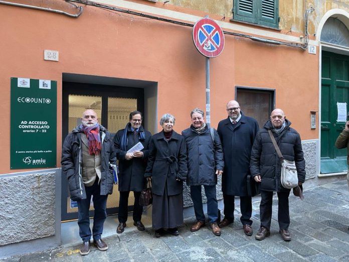 Genova, presentazione del nuovo ecopunto in vico Sant’Antonio e delle Ecoisole Piano Caruggi 2023