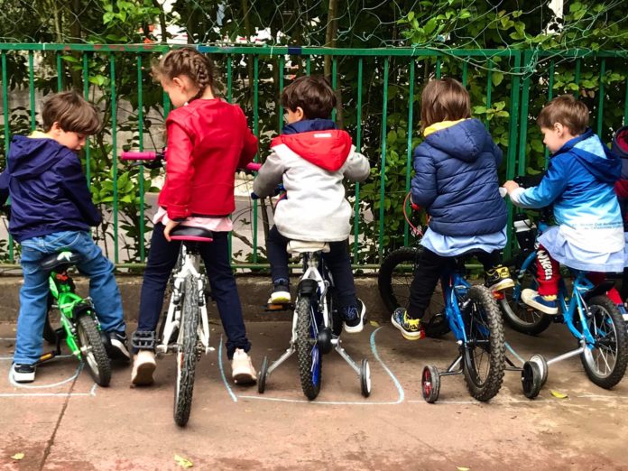 Tutti a scuola a piedi o in bicicletta