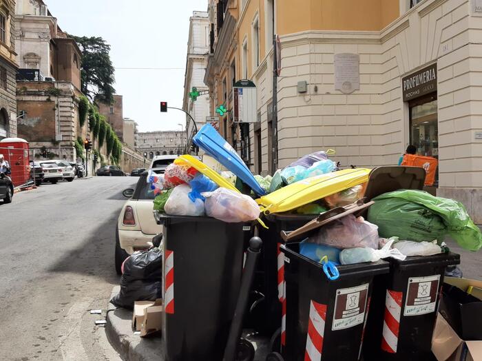 Cgil Roma rifiuti