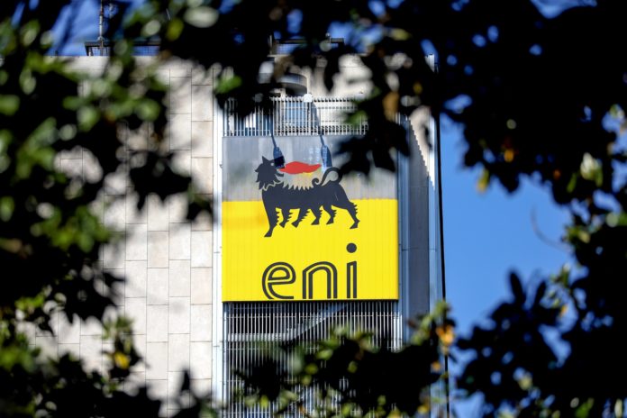 Eni Greenpeace ReCommon