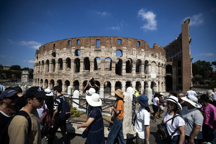 topi Colosseo