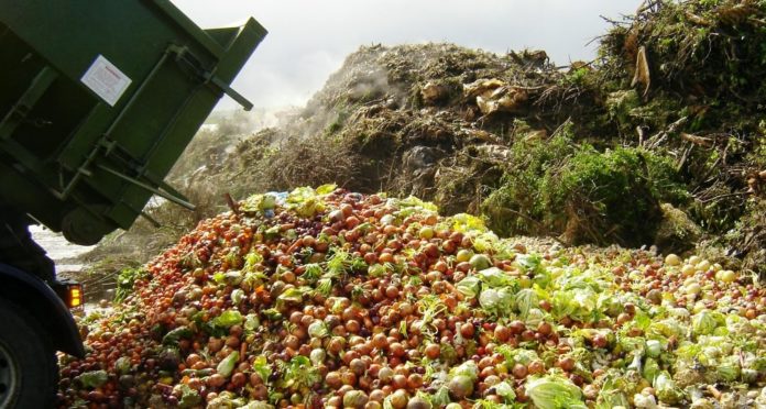 norme Ue sprechi alimentari rifiuti tessili