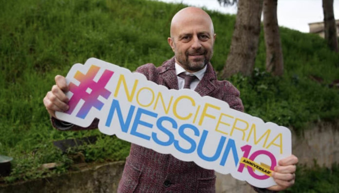 #NonCiFermaNessuno