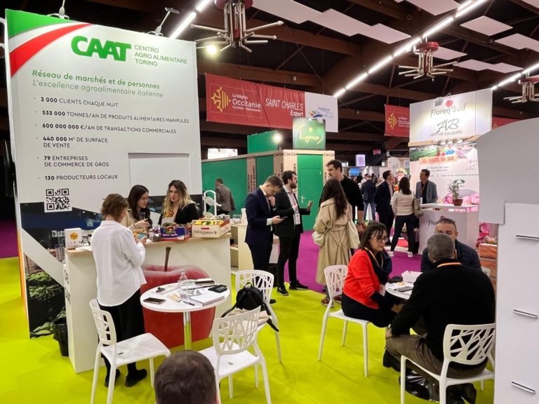 Esordio positivo del CAAT di Torino al Salone Internazionale di frutta e verdura in Francia
