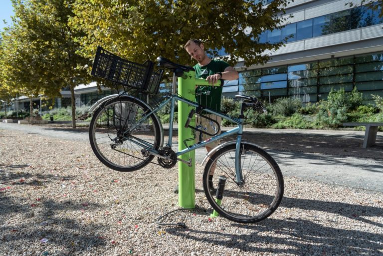 Il 18 settembre FIAB Torino Bike Pride inaugura la colonnina per la manutenzione della bici