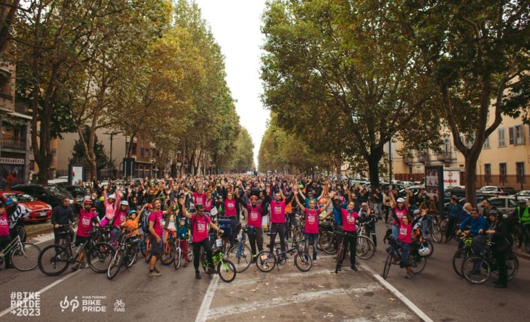 Bike Pride 2024 a Torino: il 20 ottobre torna la più grande parata di biciclette d’Italia