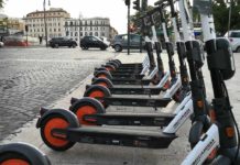 Targhe per monopattini elettrici: fissato il costo a 8,66 euro, ma il sistema è ancora fermo Nuovo Codice della Strada monopattini Codice strada Giaretta Assosharing monopattini Monopattini elettrici nuovo Codice della strada Targhe monopattini elettrici prezzo