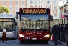 Sciopero trasporti 28 novembre: metro, bus, treni interessati Roma, sciopero dei trasporti il 10 ottobre: disagi su rete Atac, regolari le linee gestite da altri operatori Sciopero generale 28 novembre