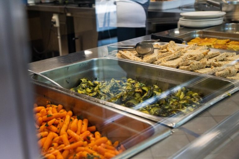 Giornata Spreco Alimentare, appello di Slow Food: “Attenzione alle mense scolastiche”