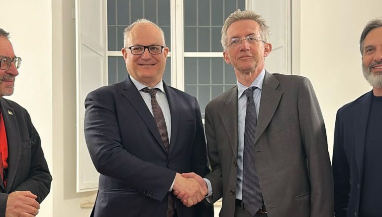 Economia circolare e servizi ambientali, contratto di rete tra Ama Roma e Asìa Napoli