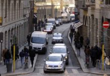 Milano, Ztl Quadrilatero: Legambiente critica il rinvio del divieto per moto Milano ZTL Quadrilatero Milano Ztl Quadrilatero Legambiente divieto moto