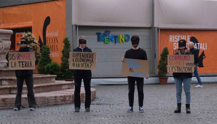 Extinction Rebellion Festival Economia Trento