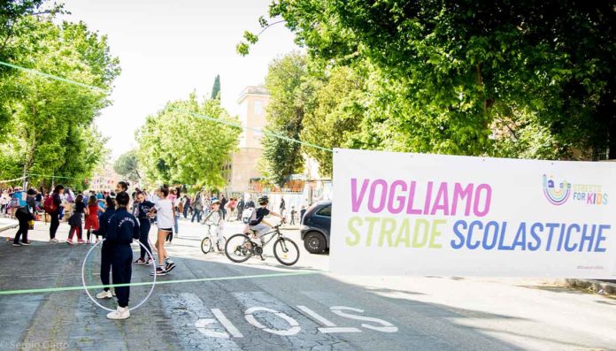 Mobilità urbana infanzia Italia 2025