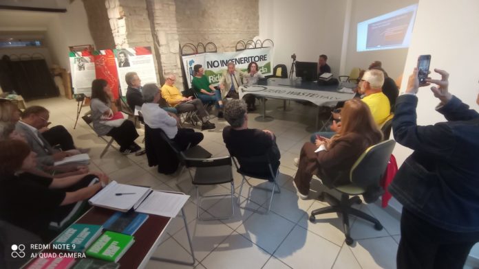 Presentazione documento unitario per revisione del Programma nazionale dei rfiuti