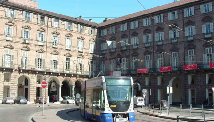 Torino GTT display informativi fermate