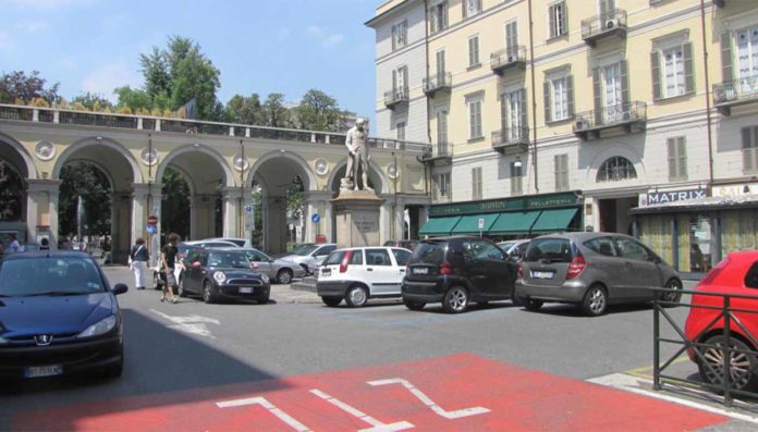 Torino pedonalizzazione piazze Lagrange Paleocapa
