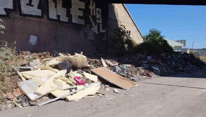 Palermo rifiuti speciali abbandonati Brancaccio