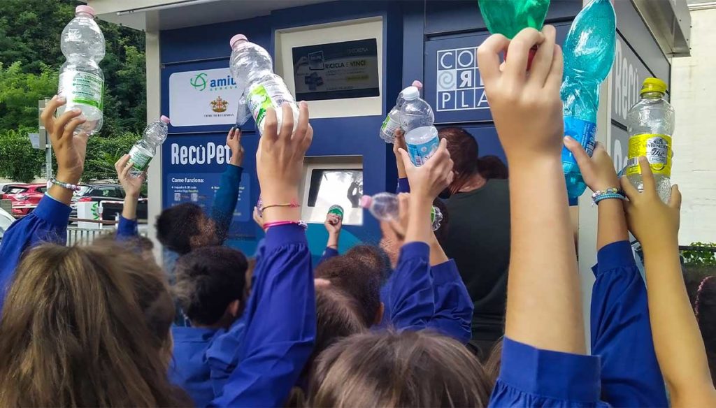 Pontedecimo ecocompattatore RecoPet