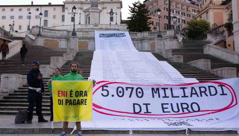 Greenpeace crisi climatica tasse aziende fossili