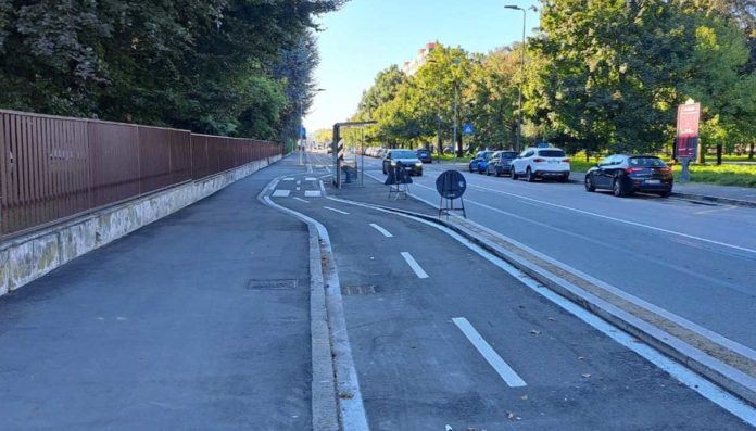 Mobilità sostenibile Milano pista ciclabile
