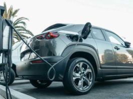 Mercato auto elettriche italiano oltre il 10%, ma il divario dai Paesi Ue resta ampio Auto elettriche Italia 70mila punti ricarica Mobilità elettrica scommessainfrastrutturale Roma 42 aree colonnine ricarica veicoli Mercato auto elettriche italiano oltre il 10%, ma il divario dai Paesi Ue resta ampio
