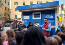 Genova, nuovo ecocompattatore Corepla a Quezzi Genova ecocompattatore Corepla Quezzi