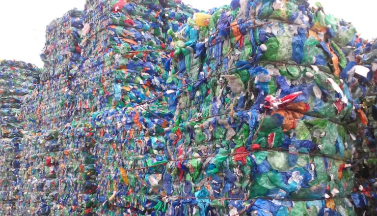 Crisi riciclo plastica stop raccolta Sardegna