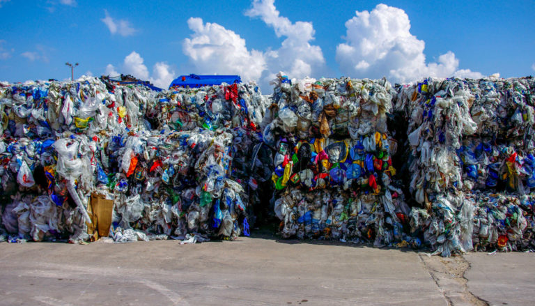 Crisi riciclo plastica tavolo sull’emergenza