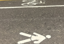 Roma, Fori Imperiali: nuova corsia ciclabile bidirezionale Roma, Fori Imperiali: più spazio a pedoni e ciclisti