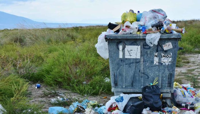 Italia plastica rifiuto più trovato lidi aree verdi urbane Italia plastica rifiuto più trovato lidi aree verdi urbane