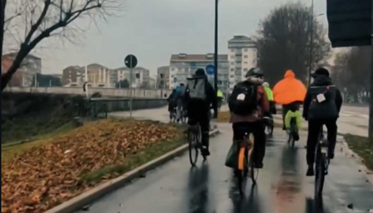 torino pedalata rilevamento inquinamento