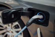 Auto elettriche, in Italia +46% nel 2025 ma il paese resta indietro in Europa auto elettriche