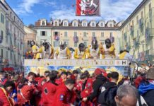 Carnevale di Ivrea 2026: sacchi in carta riciclata per la Battaglia delle Arance Carnevale Ivrea 2026 sacchi carta riciclata Battaglia Arance