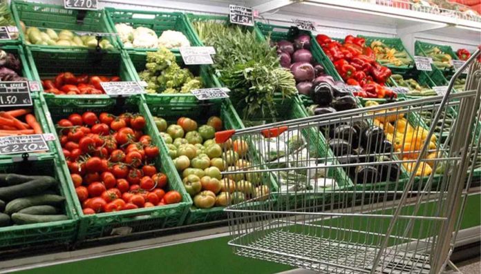 Francia, spreco alimentare- lavoratori dei negozi potranno prendersi il cibo invenduto Francia, spreco alimentare: lavoratori dei negozi potranno prendersi il cibo invenduto