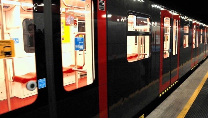 Milano metro M1 M2 43 ascensori 28 montascale