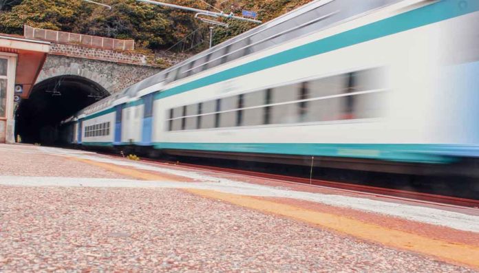 emissioni trasporti ue ferrovie trasporto strada