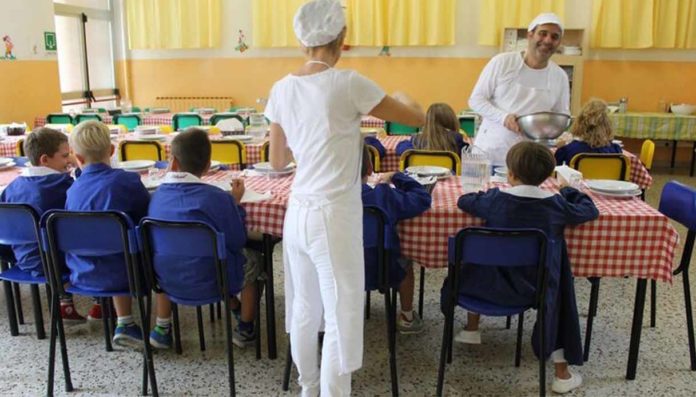 Alla Camera si è svolto un convegno sulla riduzione dello spreco nelle mense scolastiche Alla Camera si è svolto un convegno sulla riduzione dello spreco nelle mense scolastiche