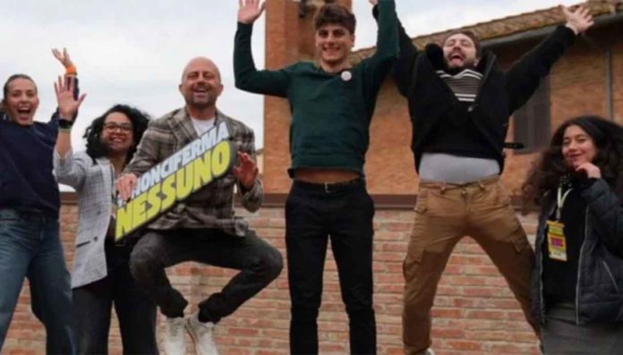 #NonCiFermaNessuno 2026 tour universitario