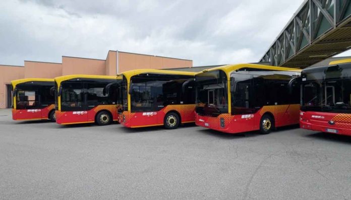 Mobilità sostenibile Lombardia rinnovare bus