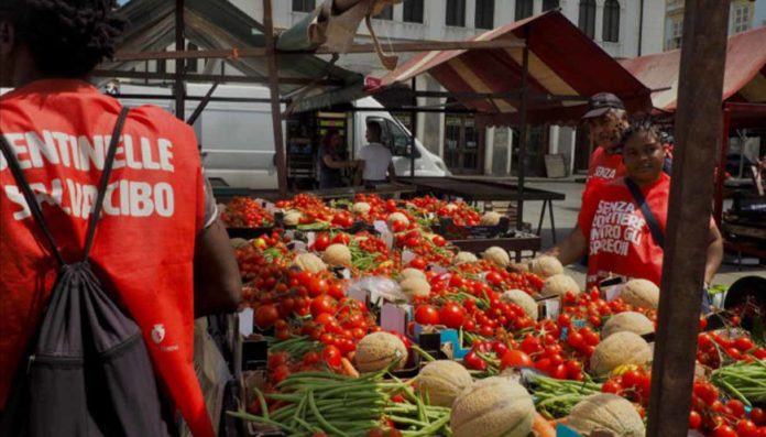 Nutrire diritti, non solo bisogni. Povertà alimentare, comunità e giustizia sociale