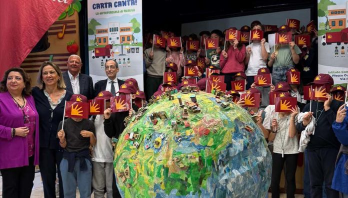 Roma raccolta carta a scuola
