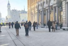 Torino, il centro pedonale si allarga: dopo via Roma tocca a via Viotti Torino, il centro pedonale si allarga: dopo via Roma tocca a via Viotti