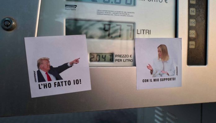 Caro carburanti, Greenpeace incolla adesivi di Trump e Meloni ai distributori