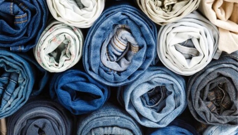 Erion Textiles porta la raccolta dei rifiuti tessili nei negozi Torino Raccogli-AMO raccolta rifiuti tessili